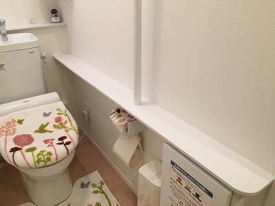 トイレ横の棚