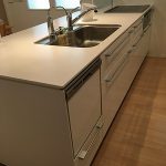 オープンキッチンの水はね対策は必要なの?我が家が最近始めた対策をご紹介!